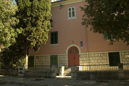 Teilt Kroatien Traveller Hotel Gutscheincode Booking.com