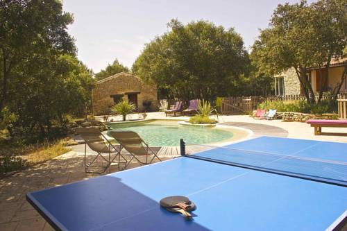Junas Frankreich Traveller Hotel Gutscheincode Booking.com
