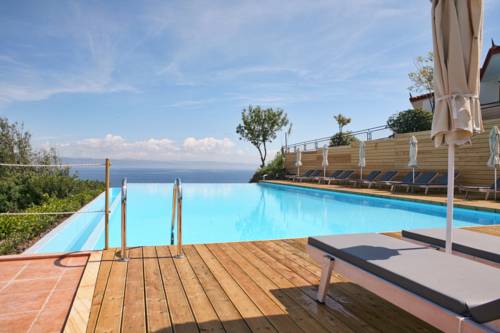 Mithimna Griechenland Traveller Hotel Gutscheincode Booking.com