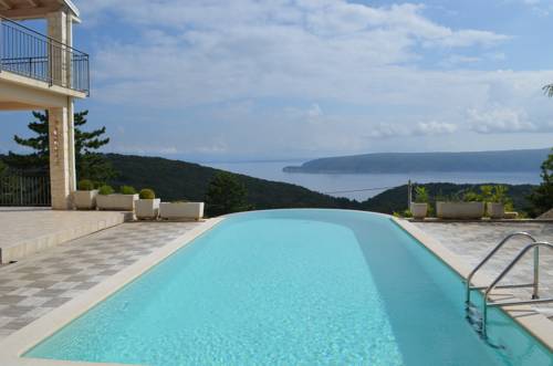 Brseč Kroatien Traveller Hotel Gutscheincode Booking.com