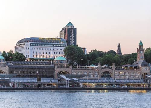 Hamburg Germany Traveler Hotel Booking.com