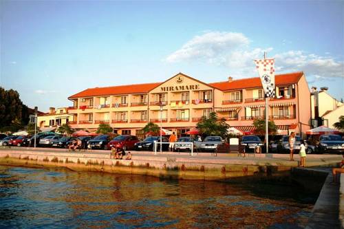 Njivice Kroatien Traveller Hotel Gutscheincode Booking.com