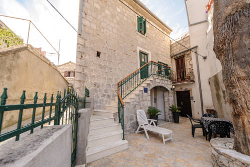 Teilt Kroatien Traveller Hotel Gutscheincode Booking.com