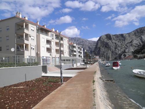 Omis Kroatien Traveller Hotel Gutscheincode Booking.com