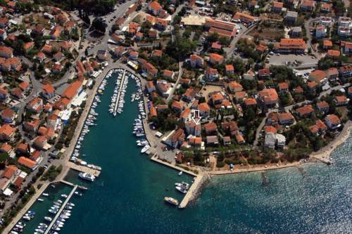 Malinska Kroatien Traveller Hotel Gutscheincode Booking.com