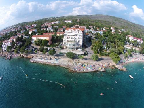 Selce Kroatien Traveller Hotel Gutscheincode Booking.com