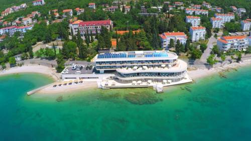 Selce Kroatien Traveller Hotel Gutscheincode Booking.com